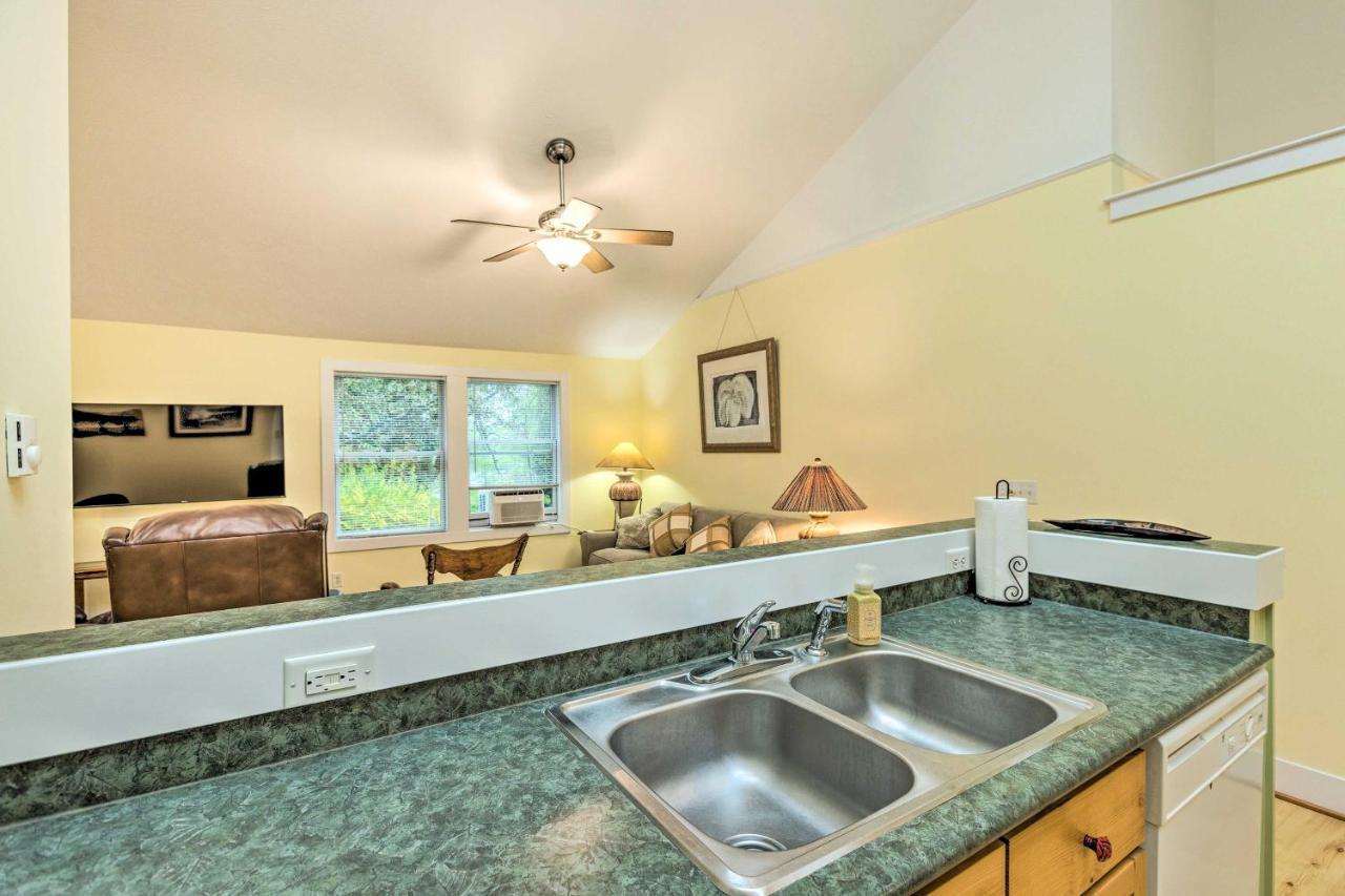 Charming Retreat Near Downtown Frankfort And Beaches Esterno foto