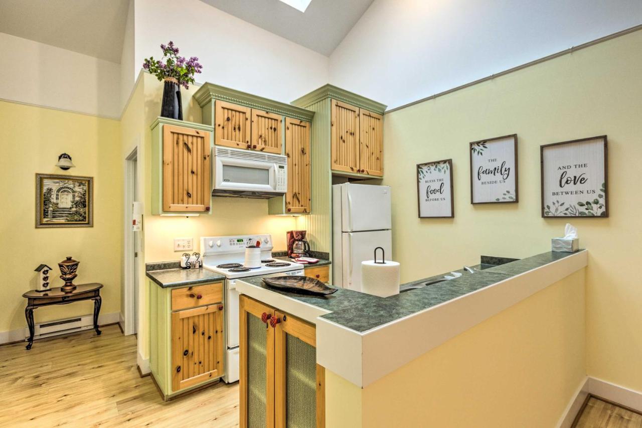 Charming Retreat Near Downtown Frankfort And Beaches Esterno foto